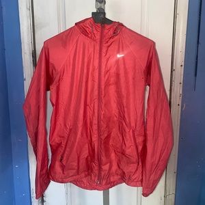 NIKE HOODED ZIP UP RUNNING JACKET